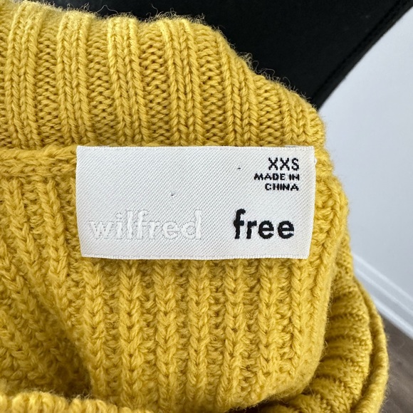 XXS Aritzia WILFRED FREE Asianna Merino Wool Sweater, Like New - Picture 4 of 6